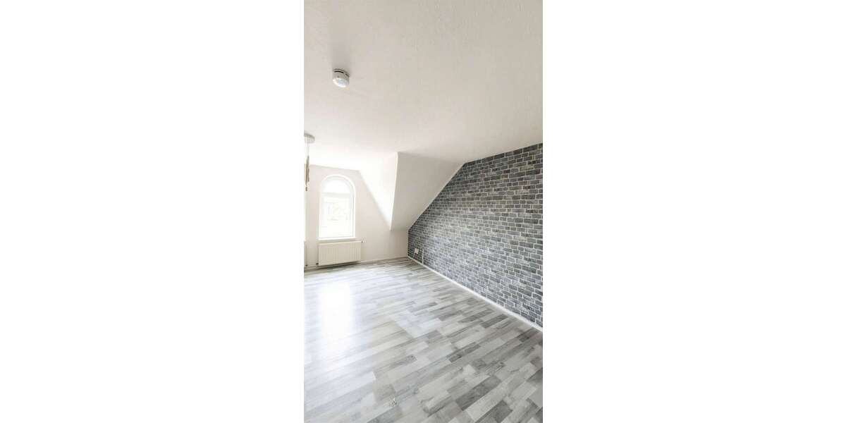 2-Raum-Dachgeschosswohnung in guter Lage von Forst (Lausitz)! - Dachgeschoßwohnung Forst | Angebot:26312878