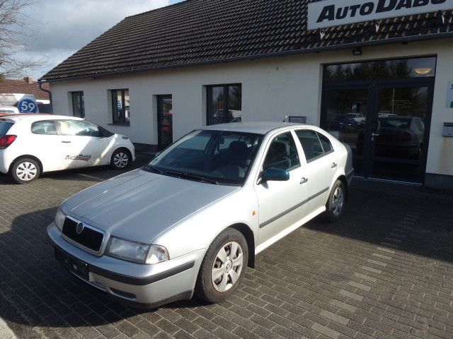 Skoda Octavia 159.636 km 999 &euro; Jaenschwalde 03197