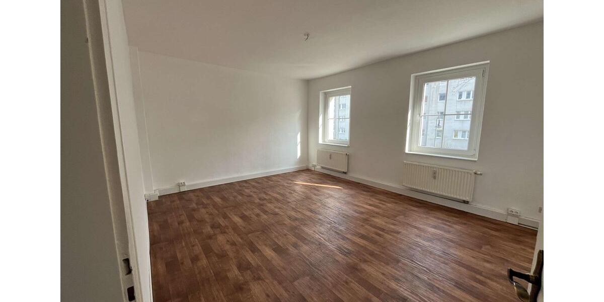 Etagenwohnung Forst (Lausitz) - 2 Zimmer, 59 m&sup2;, 289&euro; | Angebot:26004936