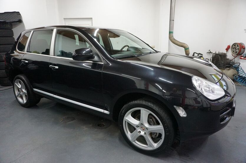 Porsche Cayenne 144.421 km 14.990 € Cottbus 03042