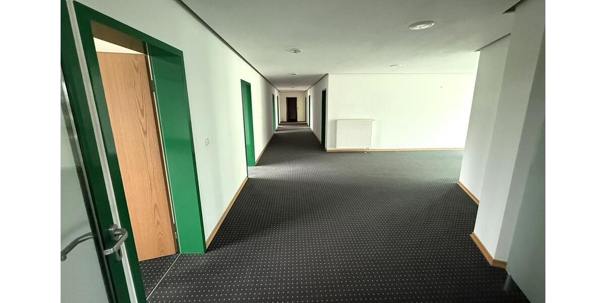 Große Gewerbeeinheit mit Glasfaseranschluss in Peitz zu vermieten! zimmer