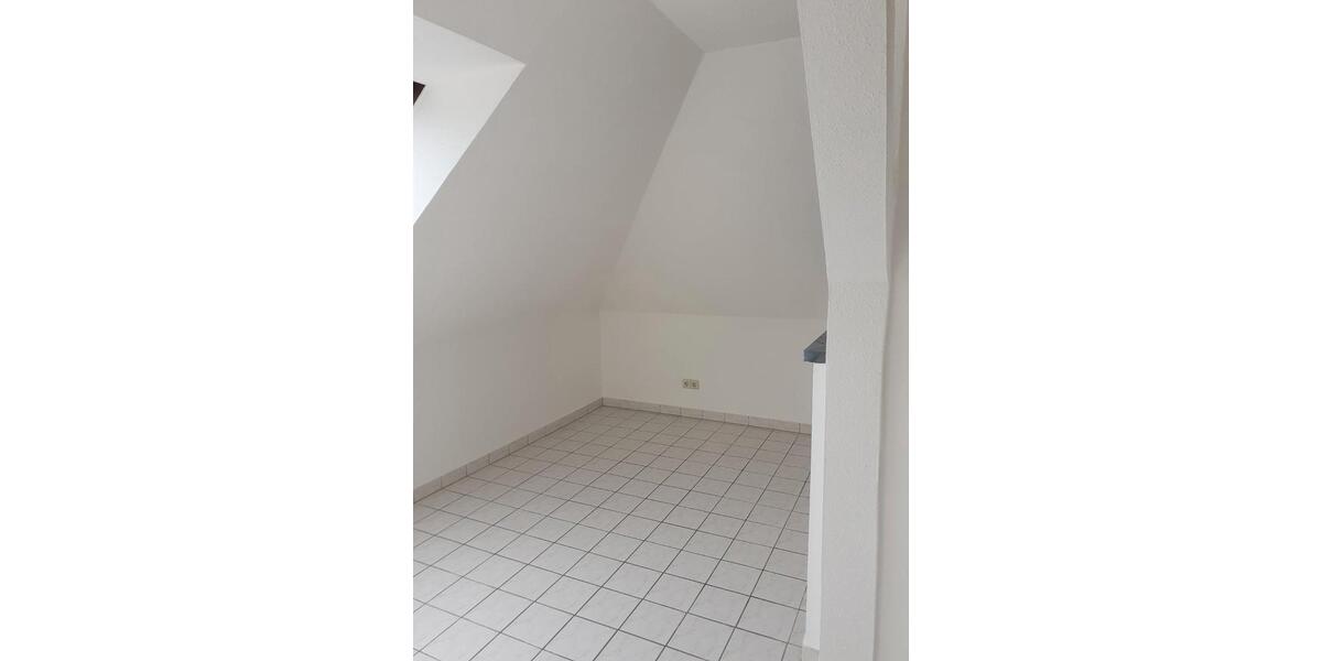 Dachgeschoßwohnung Spremberg - 2 Zimmer, 68 m&sup2;, 440&euro; | Angebot:26479643