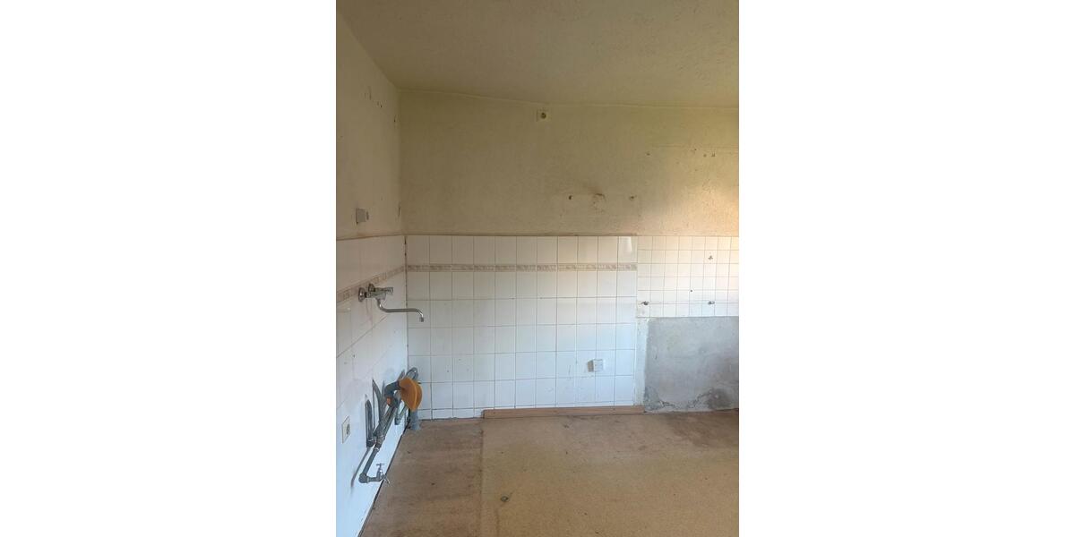 Einfamilienhaus Kolkwitz - 6 Zimmer, 180 m&sup2;, 150.000&euro; | Angebot:27181410