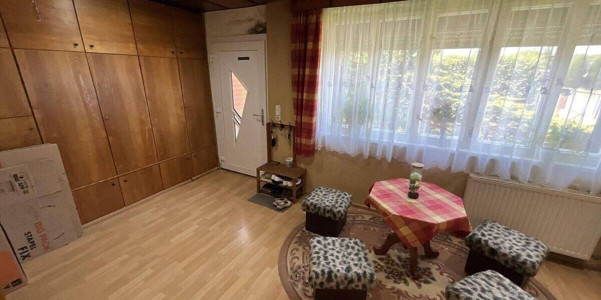 Doppelhaushälfte Neuhausen Laubsdorf - 6 Zimmer, 184 m&sup2;, 110.850&euro; | Angebot:25685669