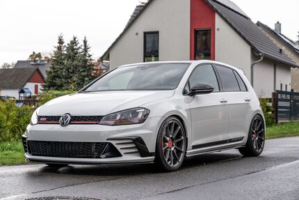 VW Golf 74.000 km 24.999 &euro; Cottbus 03044