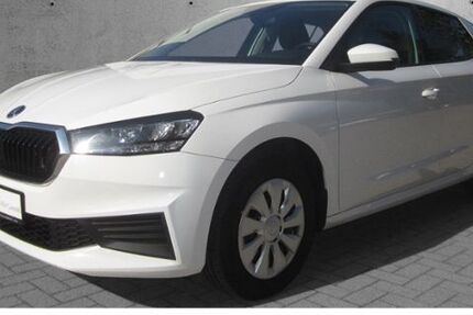 Skoda Fabia 81.262 km 11.989 &euro; Cottbus 03044