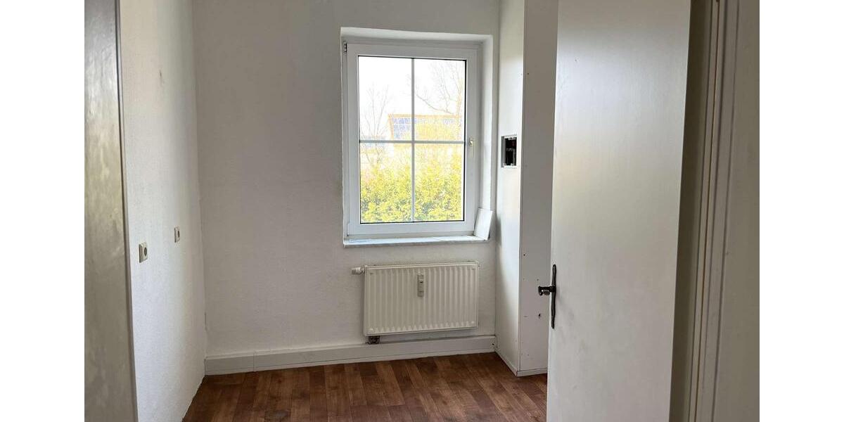 Etagenwohnung Forst (Lausitz) - 2 Zimmer, 59 m&sup2;, 289&euro; | Angebot:26004936