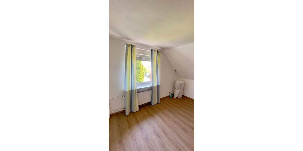 gemütliches Haus mit Nebengebäude und großem Grundstück 6 zimmer