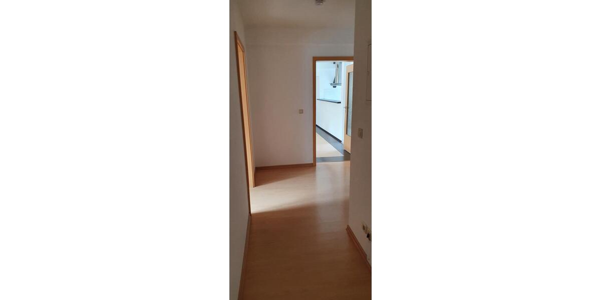 Dachgeschoßwohnung Cottbus Spremberger Vorstadt - 4 Zimmer, 90 m&sup2;, 738&euro; | Angebot:24455308