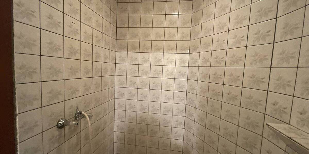 Doppelhaushälfte Neuhausen Laubsdorf - 6 Zimmer, 184 m&sup2;, 110.850&euro; | Angebot:25685669