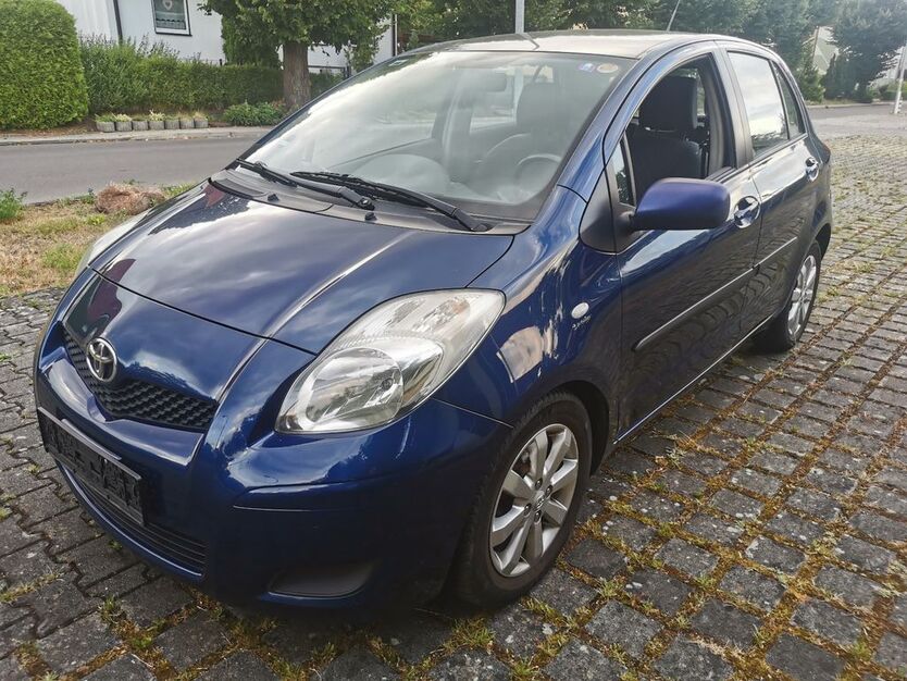 Toyota Yaris 171.000 km 4.400 € Großräschen 01983
