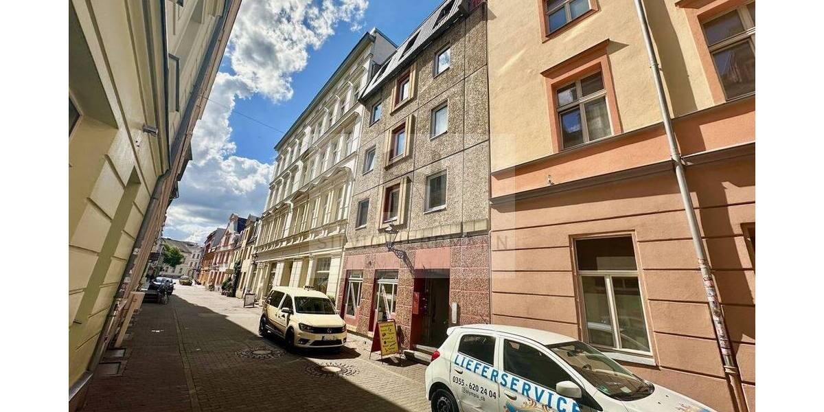 Wohn- und Geschäftshaus am Altmarkt 1 zimmer