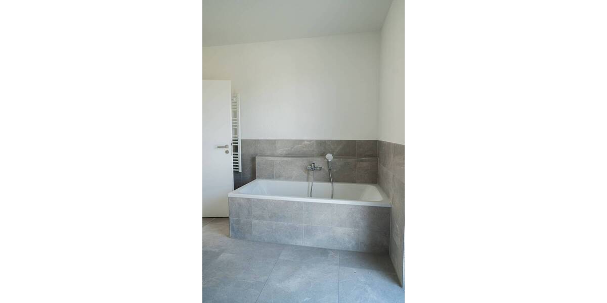 Doppelhaushälfte Großräschen - 4 Zimmer, 140 m&sup2;, 399.000&euro; | Angebot:25675883