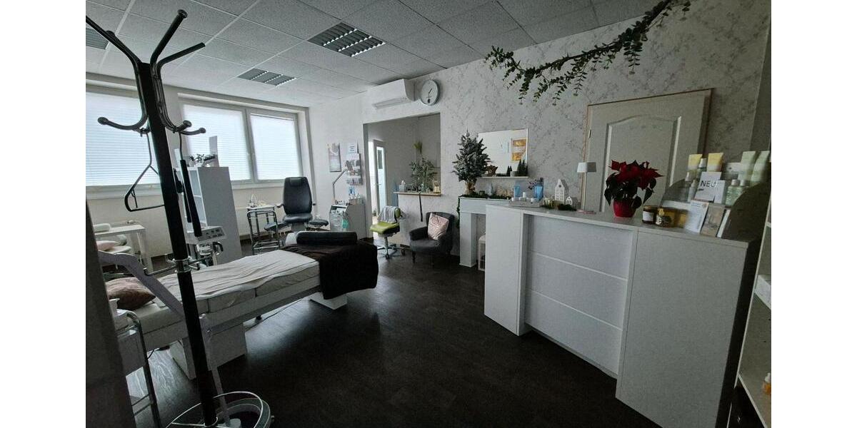 Klimatisiertes Studio inkl. Küche zimmer