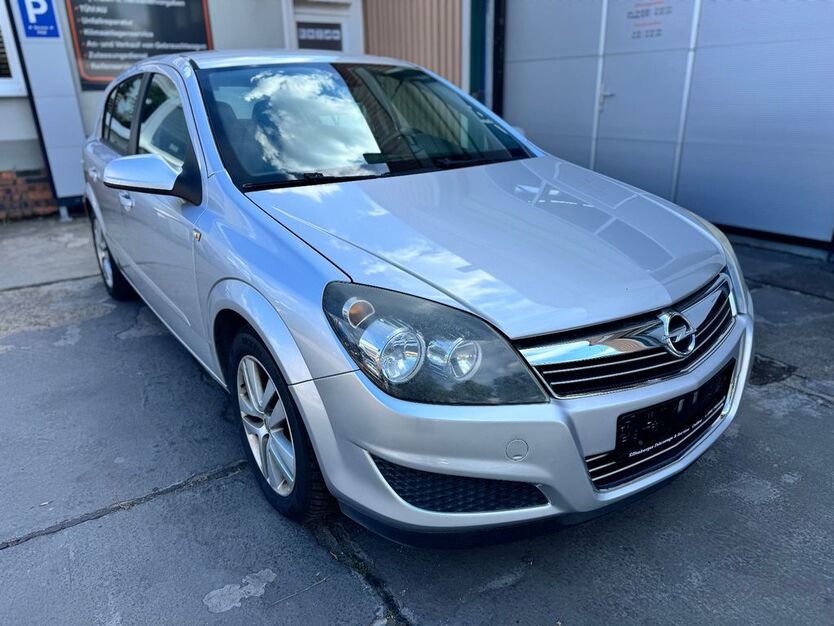 Opel Astra 170.000 km 3.990 € Cottbus 03042