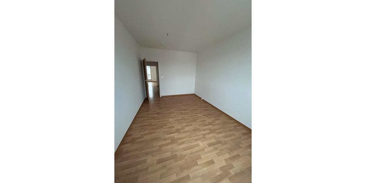 Etagenwohnung Cottbus Sachsendorf - 4 Zimmer, 74 m&sup2;, 445&euro; | Angebot:23602761