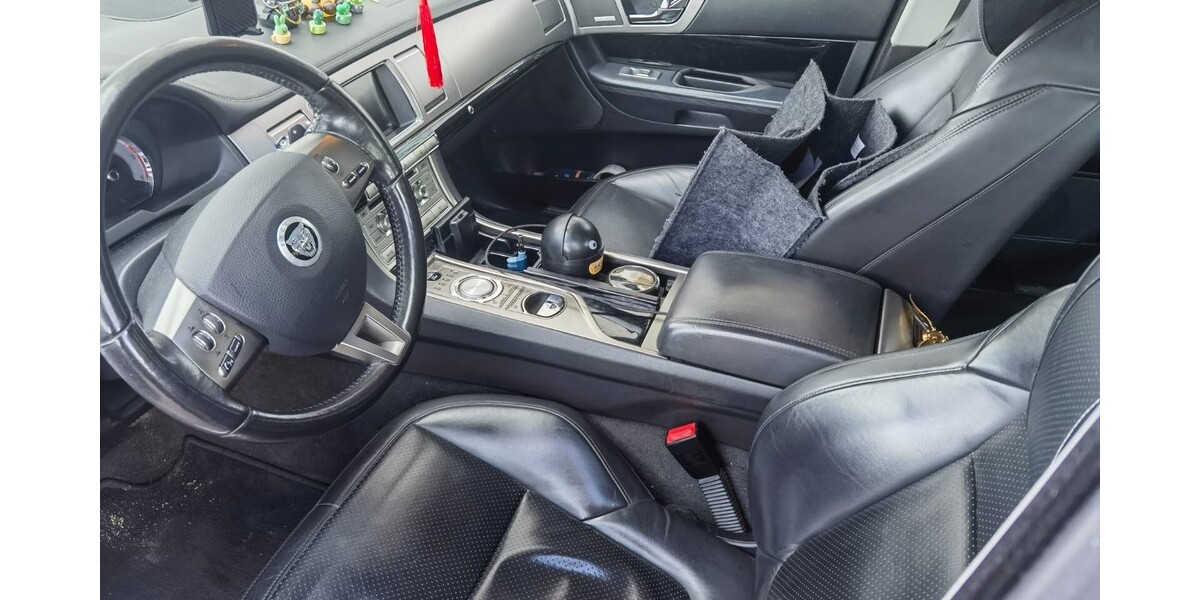 Jaguar XF 220.000 km 6.000 &euro; Cottbus 03046