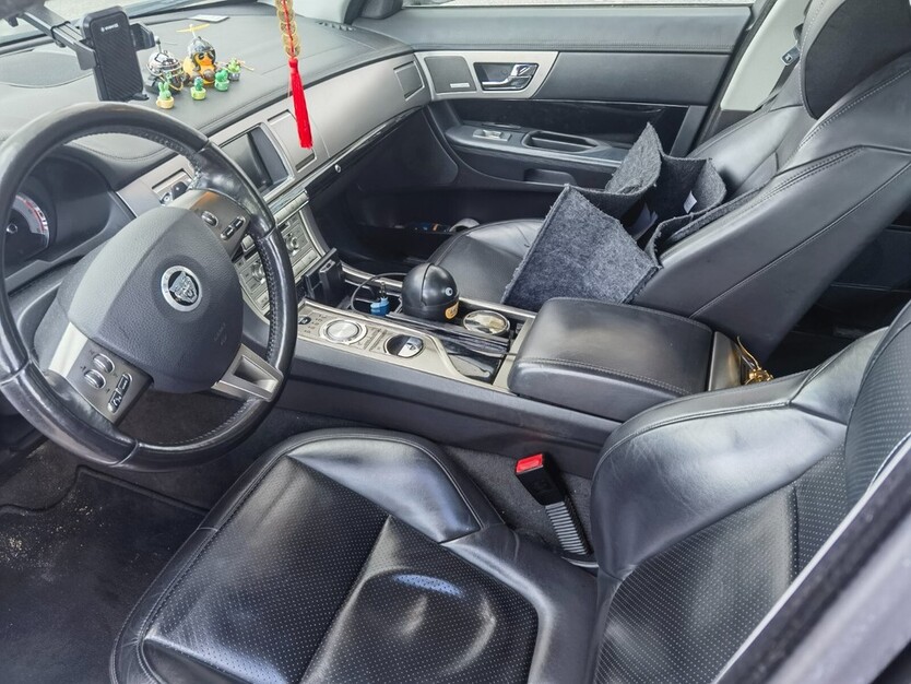 Jaguar XF 220.000 km 6.000 € Cottbus 03046