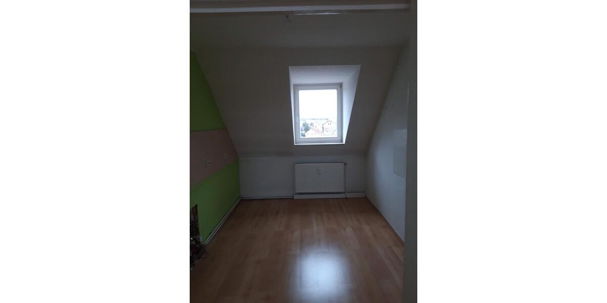 Dachgeschoßwohnung Großräschen - 5 Zimmer, 109 m&sup2;, 650&euro; | Angebot:24831367