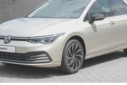 VW Golf 9.000 km 30.489 &euro; Cottbus 03044