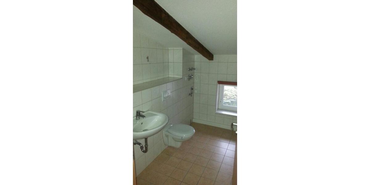 Dachgeschoßwohnung Döbern - 3 Zimmer, 76 m&sup2;, 450&euro; | Angebot:24811658