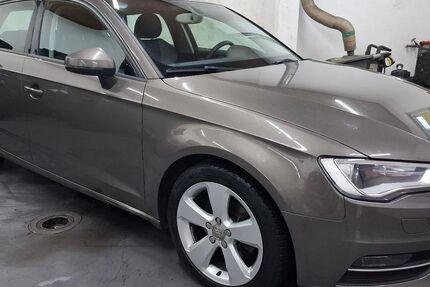 Audi A3 182.886 km 10.990 € Cottbus 03042