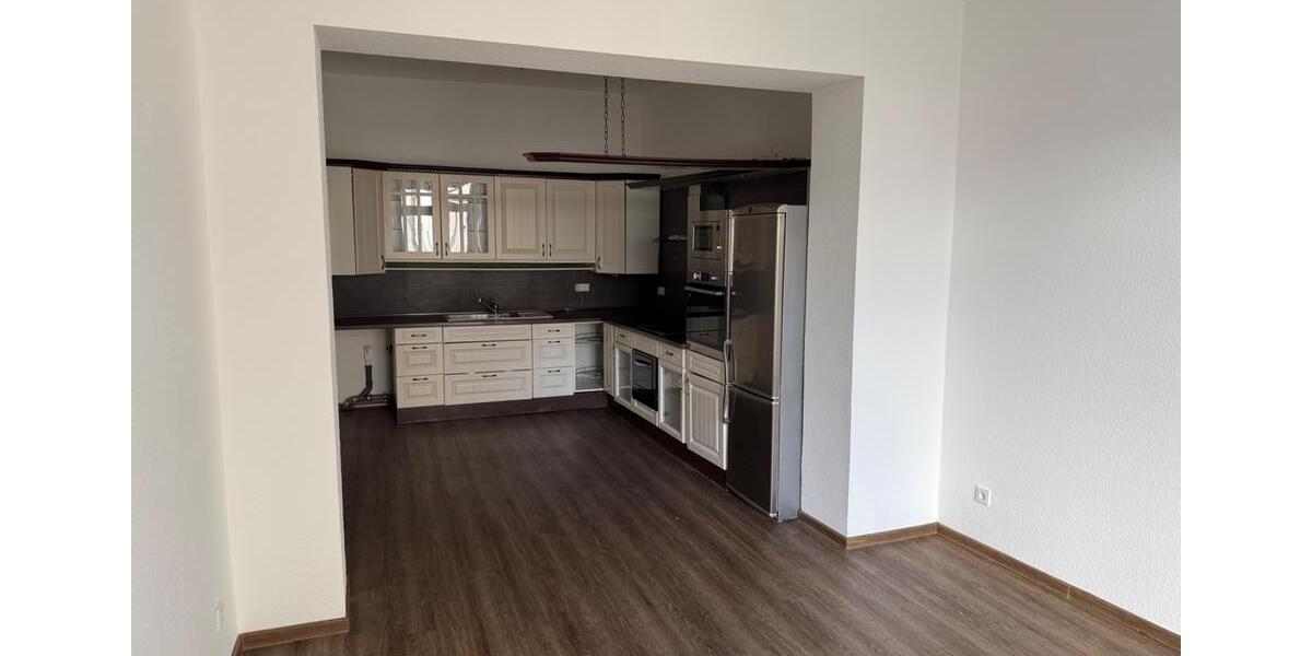 Etagenwohnung Cottbus - 4 Zimmer, 123 m&sup2;, 1.654&euro; | Angebot:26444334