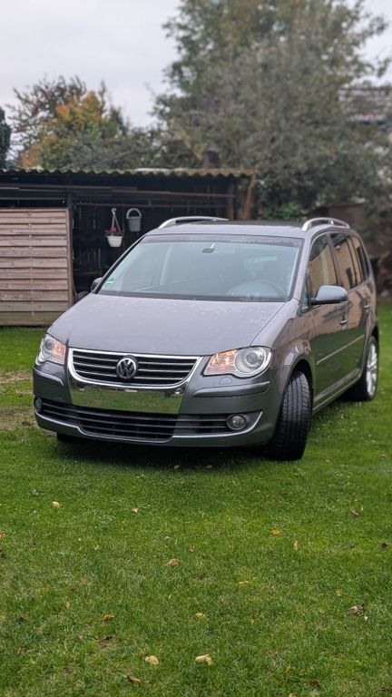 VW Touran 152.151 km 4.500 € Drebkau 03116