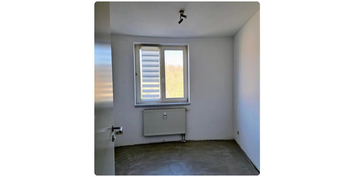 Etagenwohnung Spremberg - 3 Zimmer, 76 m&sup2;, 489&euro; | Angebot:25307444