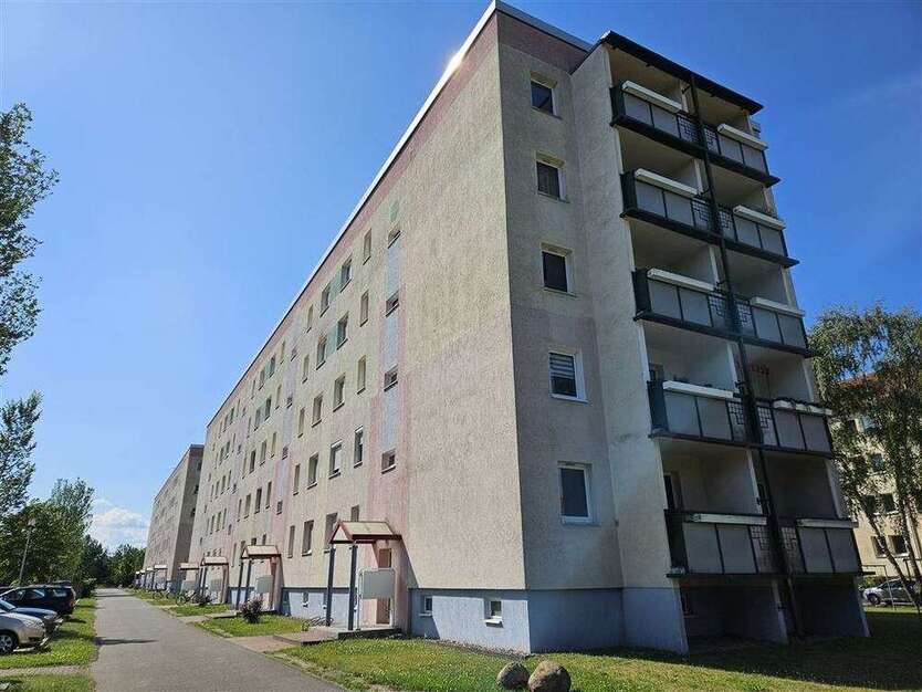 Wohnung zum Mieten in Welzow 275 € 62.21 m²