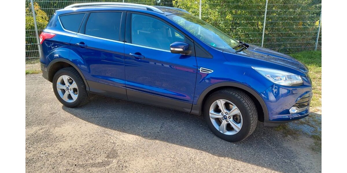 Ford Kuga 155.000 km 9.800 &euro; Cottbus 03046
