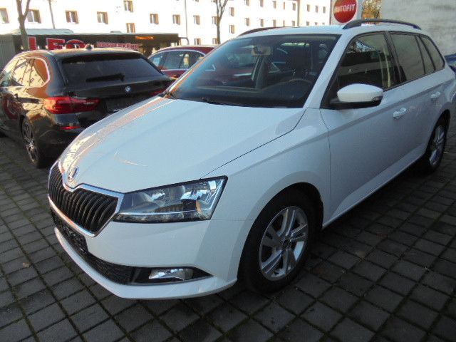 Skoda Fabia 33.620 km 16.690 &euro; Cottbus 03050