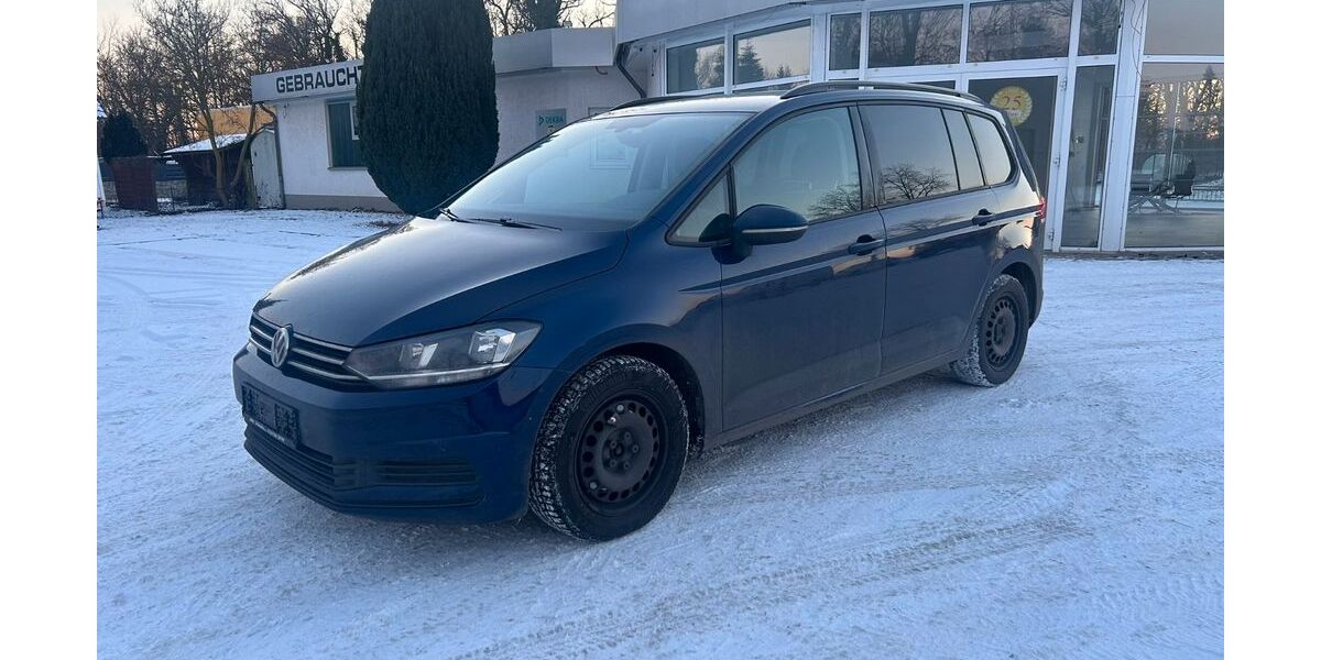 VW Touran 221.000 km 8.599 &euro; Calau 03205