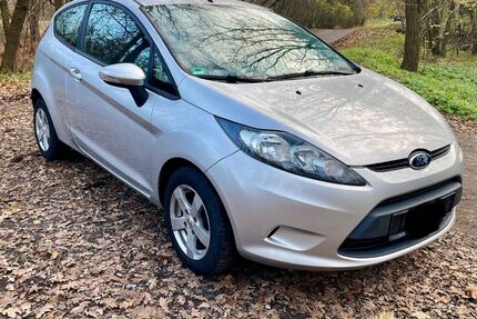 Ford Fiesta 146.830 km 2.399 € Kolkwitz 03099