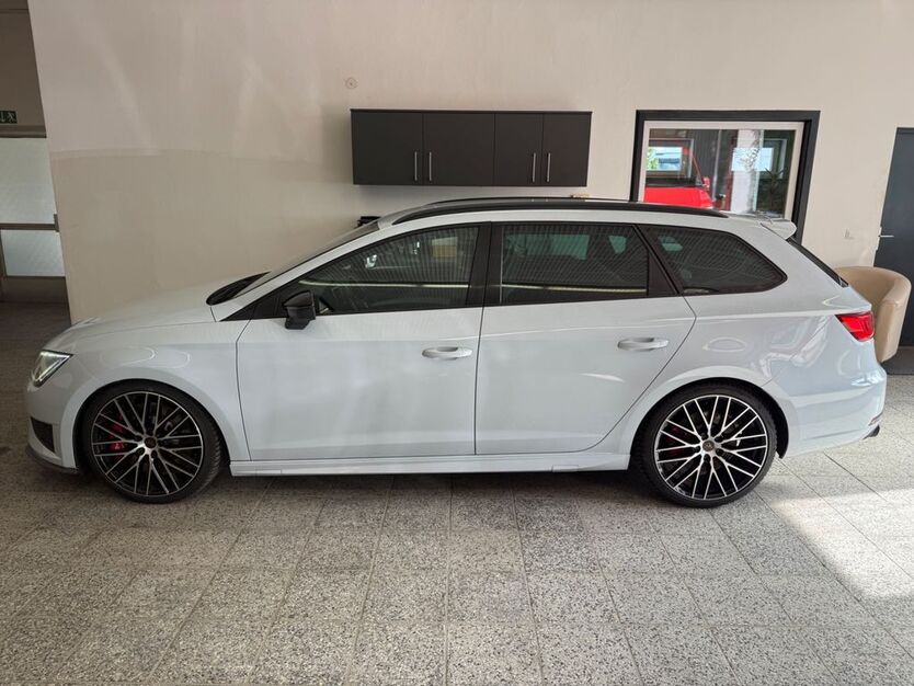 Seat Leon 166.000 km 15.900 € Spremberg 03130