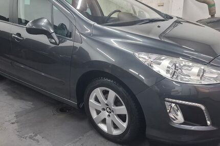 Peugeot 308 129.545 km 6.990 € Cottbus 03042