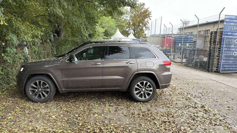 Jeep Grand Cherokee 136.000 km 25.000 € Cottbus 03051