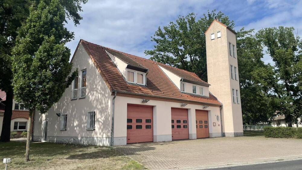 Mehrfamilienhaus, Wohnhaus Schleife - 3 Zimmer, 142 m&sup2;, 150.000&euro; | Angebot:24056877