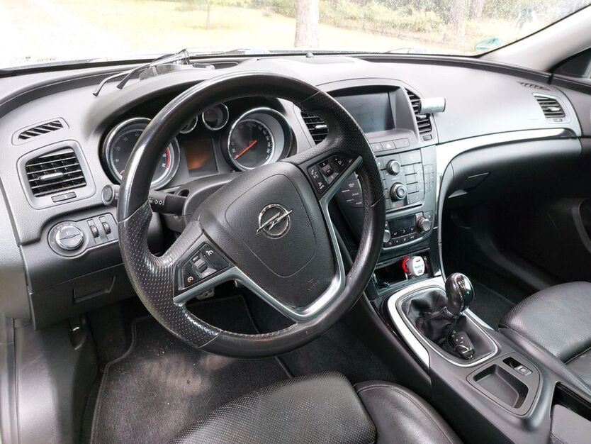 Opel Insignia 150.000 km 5.900 € Cottbus 03050