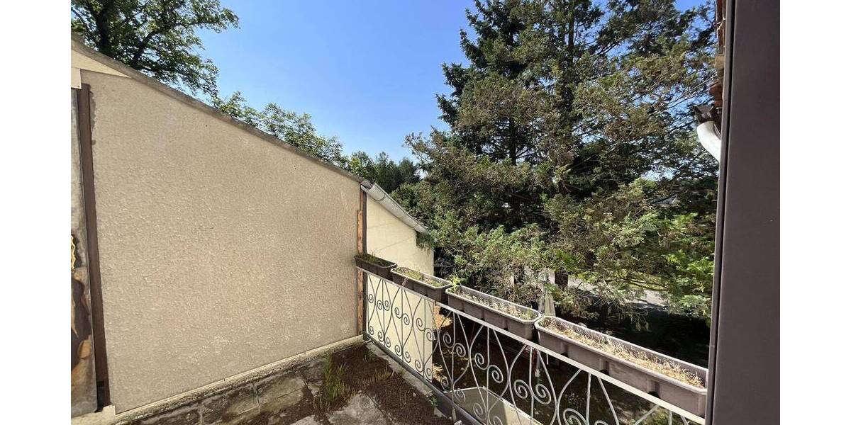 Doppelhaushälfte Neuhausen Laubsdorf - 6 Zimmer, 184 m&sup2;, 110.850&euro; | Angebot:25685669