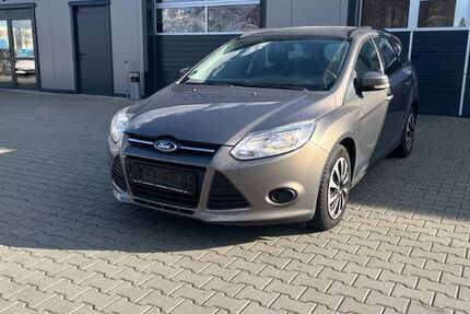 Ford Focus 116.055 km 3.199 &euro; Cottbus 03044