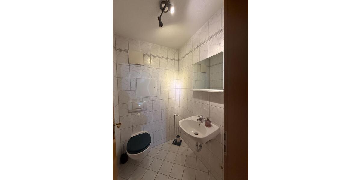 Etagenwohnung Cottbus - 4 Zimmer, 96 m&sup2;, 340&euro; | Angebot:26357761
