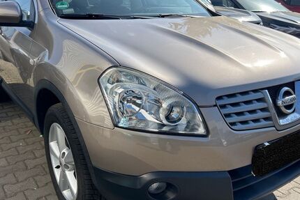 Nissan Qashqai 98.500 km 7.900 &euro; Cottbus 03042