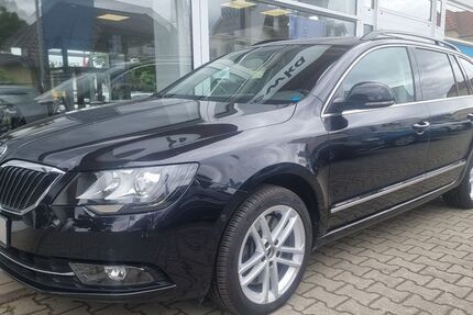 Skoda Superb 112.500 km 14.870 &euro; Lübbenau/Spreewald 03222
