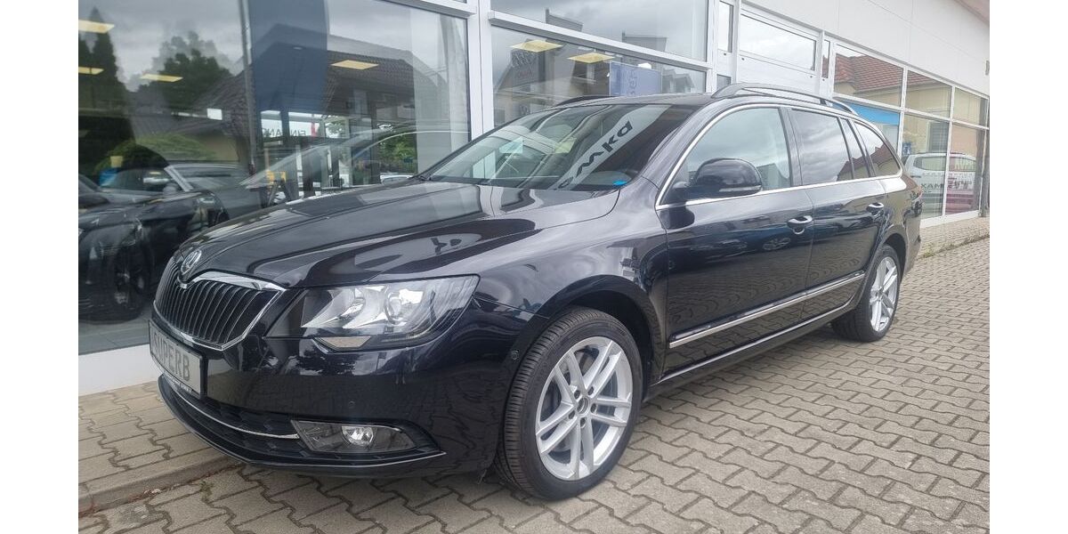 Skoda Superb 112.500 km 14.870 &euro; Lübbenau/Spreewald 03222