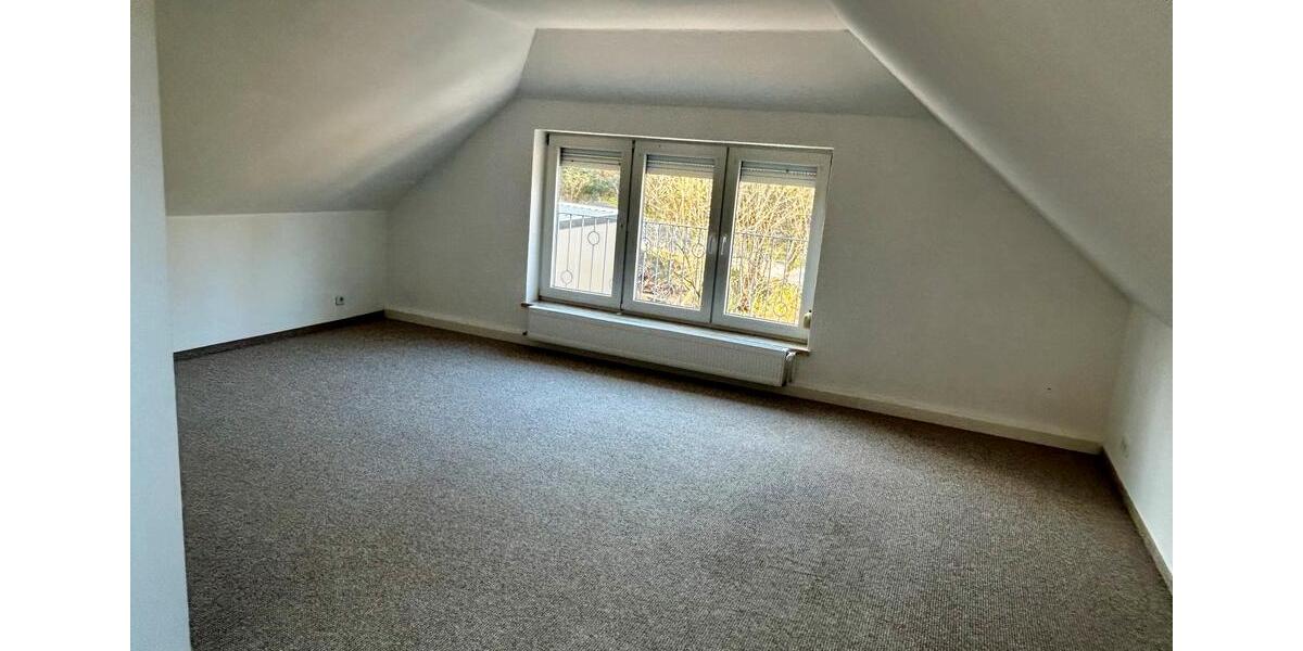 Dachgeschoßwohnung Altdöbern - 1 Zimmer, 38 m&sup2;, 416&euro; | Angebot:23685526