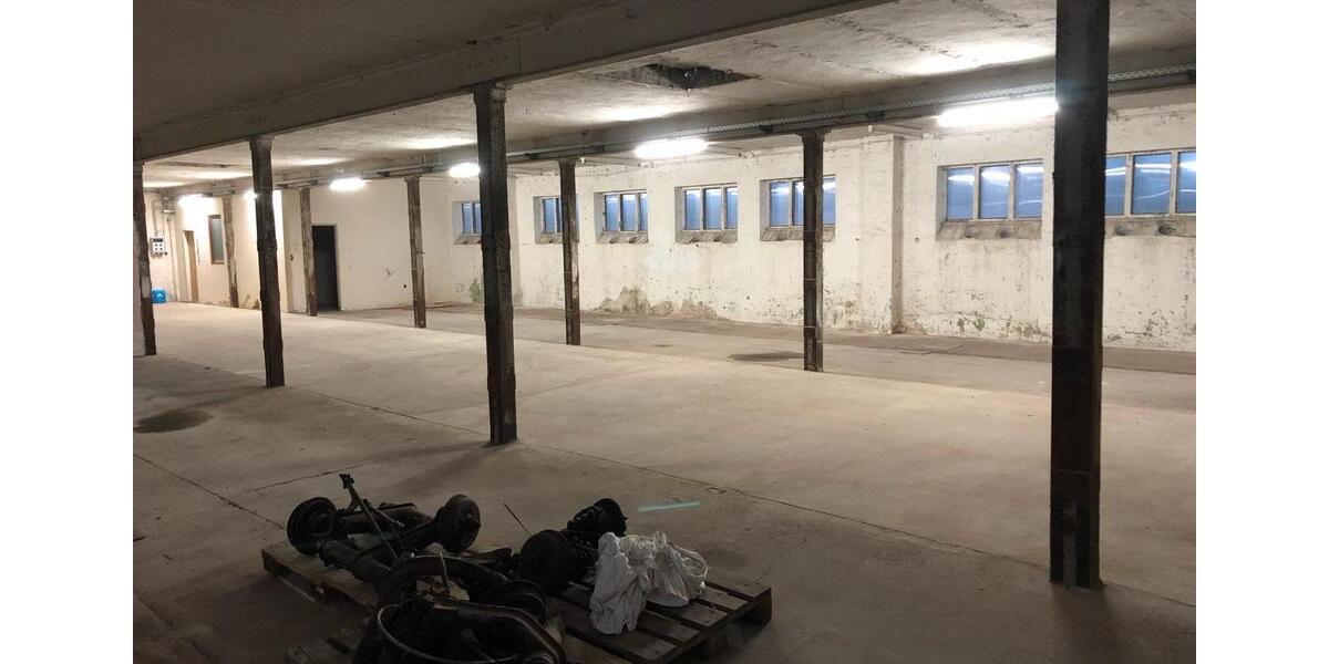 Lagerhalle , Gewerbehalle , Halle, Oldtimerhalle ab Januar 2026 zimmer