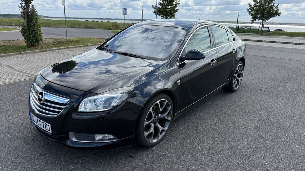 Opel Insignia 184.000 km 4.500 € Großräschen 01983