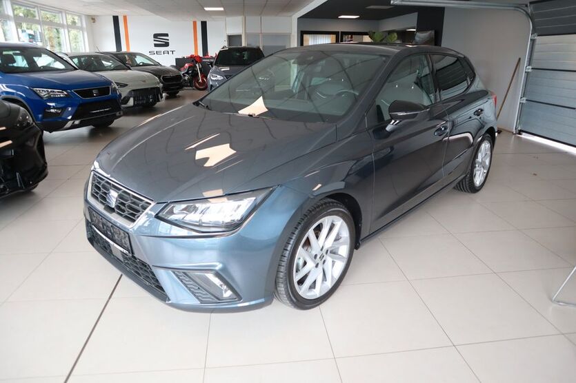 Seat Ibiza 17.961 km 17.289 € Döbern 03159