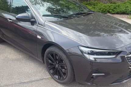 Opel Insignia 80.000 km 9.990 &euro; Spremberg 03130